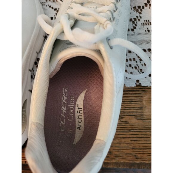 Skechers White Arch Fit Air Cooled Sneakers sz 8.5 Leather Retro Chunky Minimal - Picture 3 of 6
